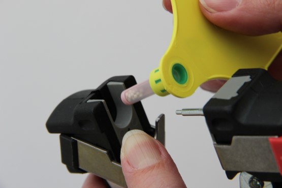 Så här sätter du fast ett GenoMärke